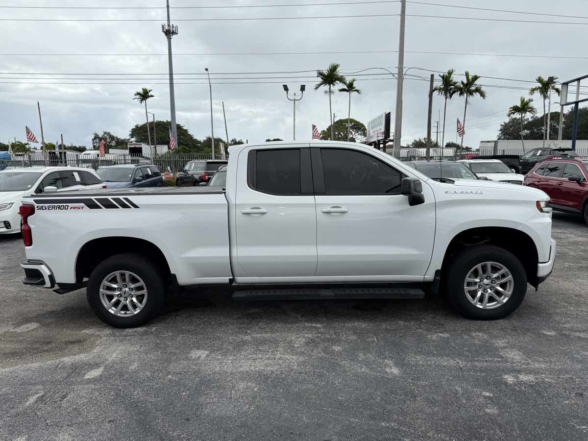 2020 Chevrolet Silverado 1500 RST photo 10
