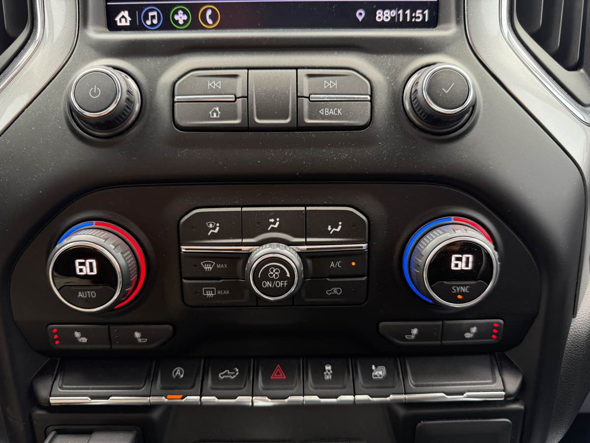 2020 Chevrolet Silverado 1500 RST photo 42