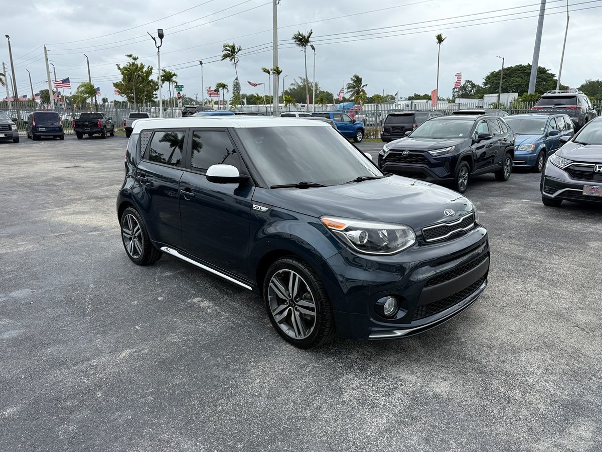 2018 Kia Soul photo 2