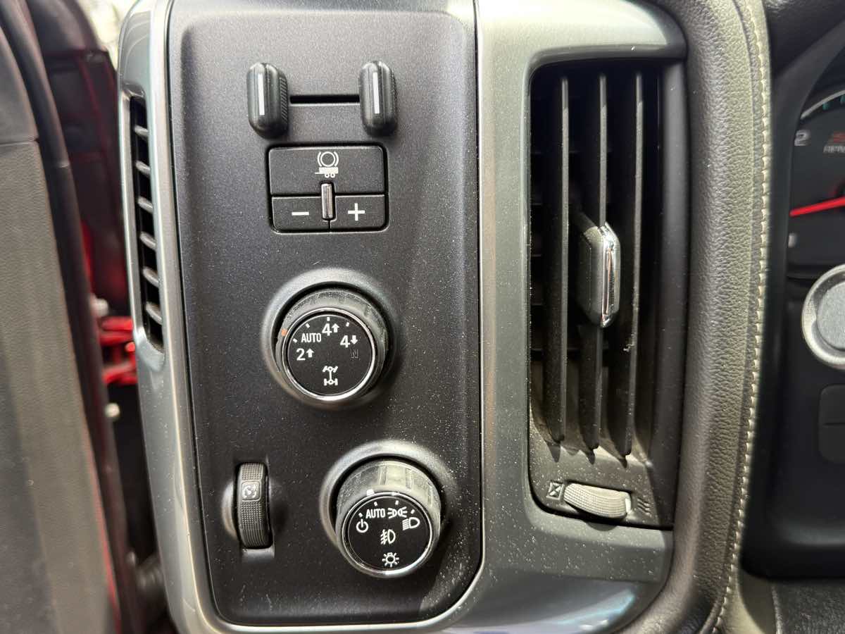 2016 Chevrolet Silverado 1500 LTZ photo 29