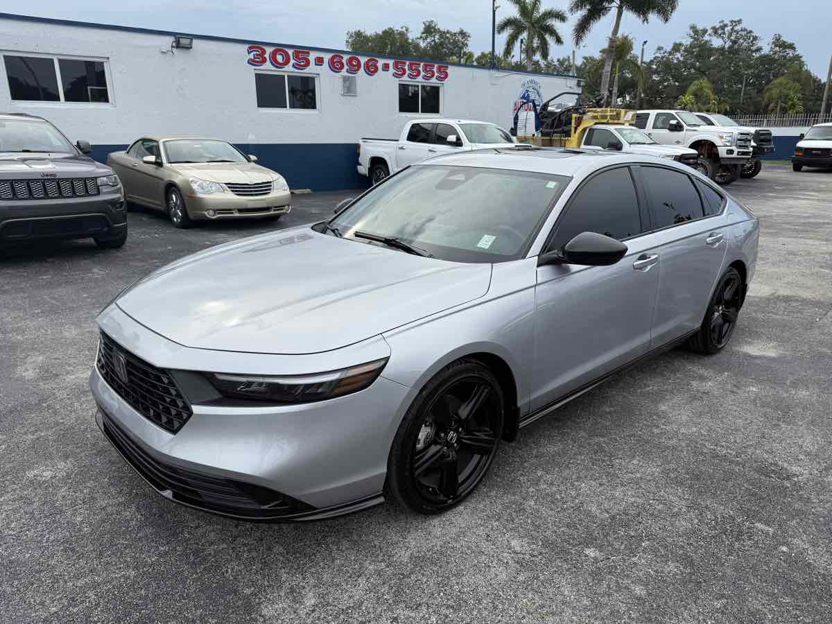 2024 Honda Accord Hybrid Sport-L photo 4
