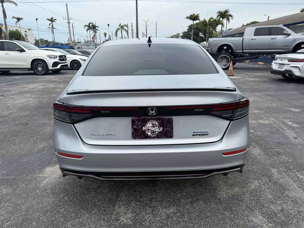2024 Honda Accord Hybrid Sport-L photo 7