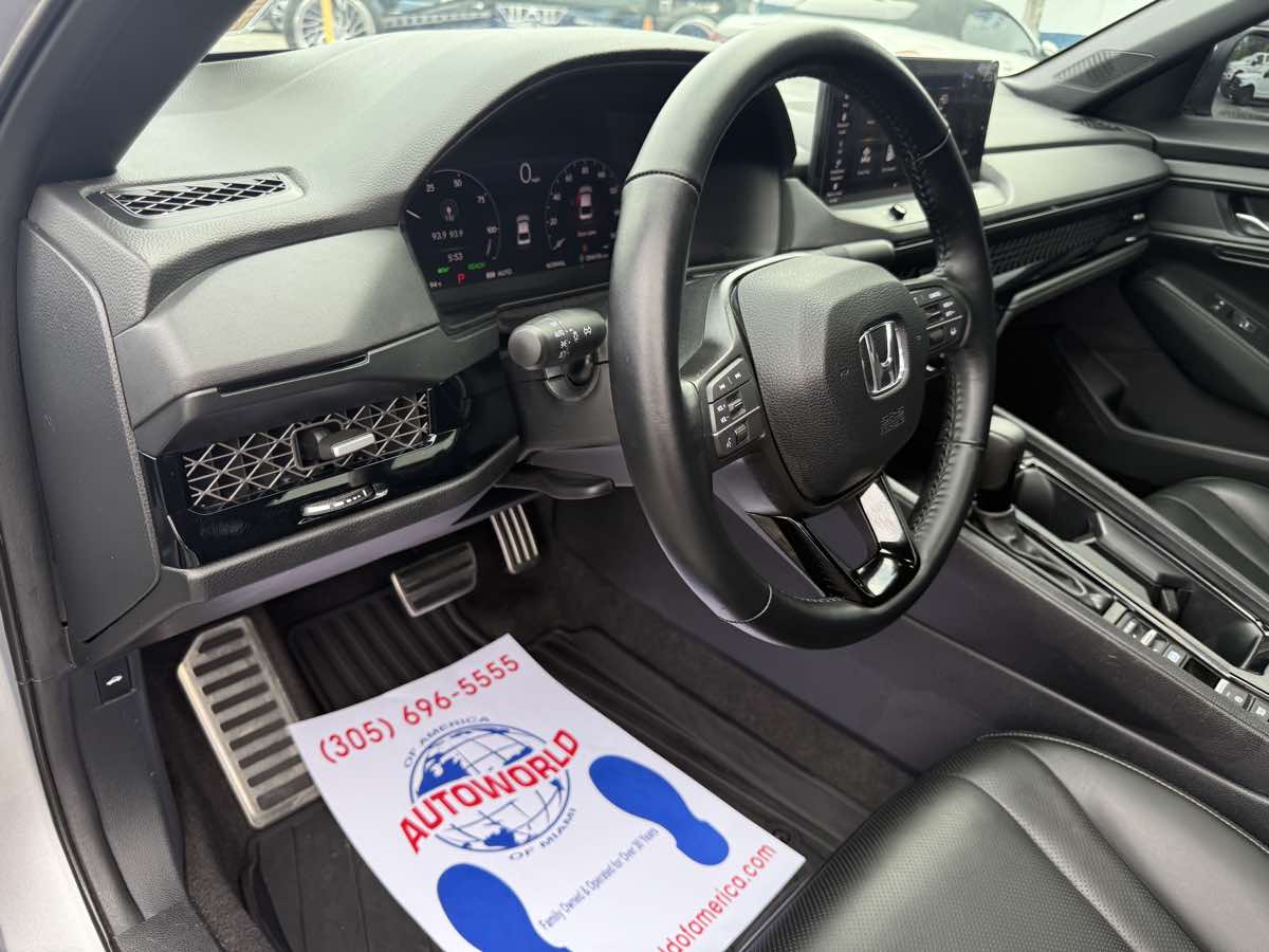 2024 Honda Accord Hybrid Sport-L photo 11