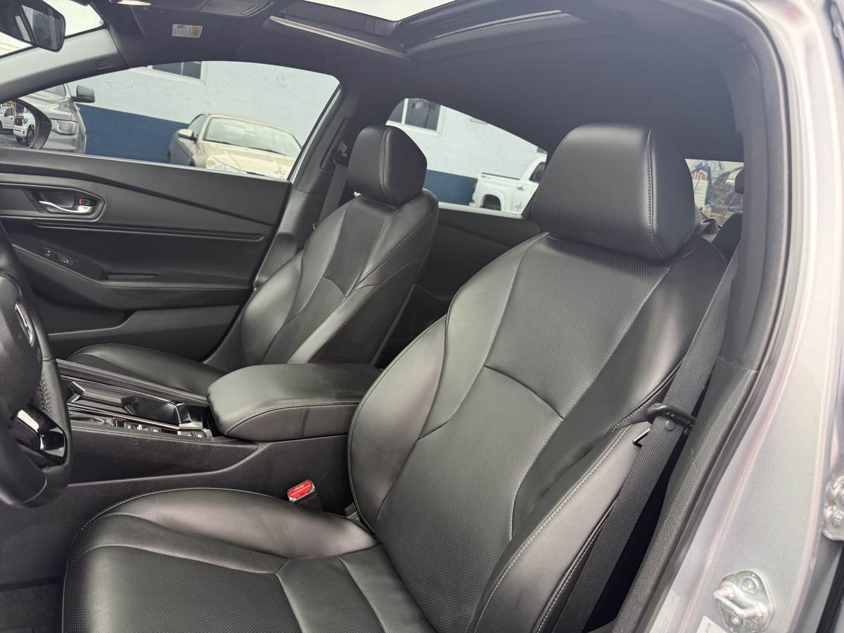 2024 Honda Accord Hybrid Sport-L photo 12
