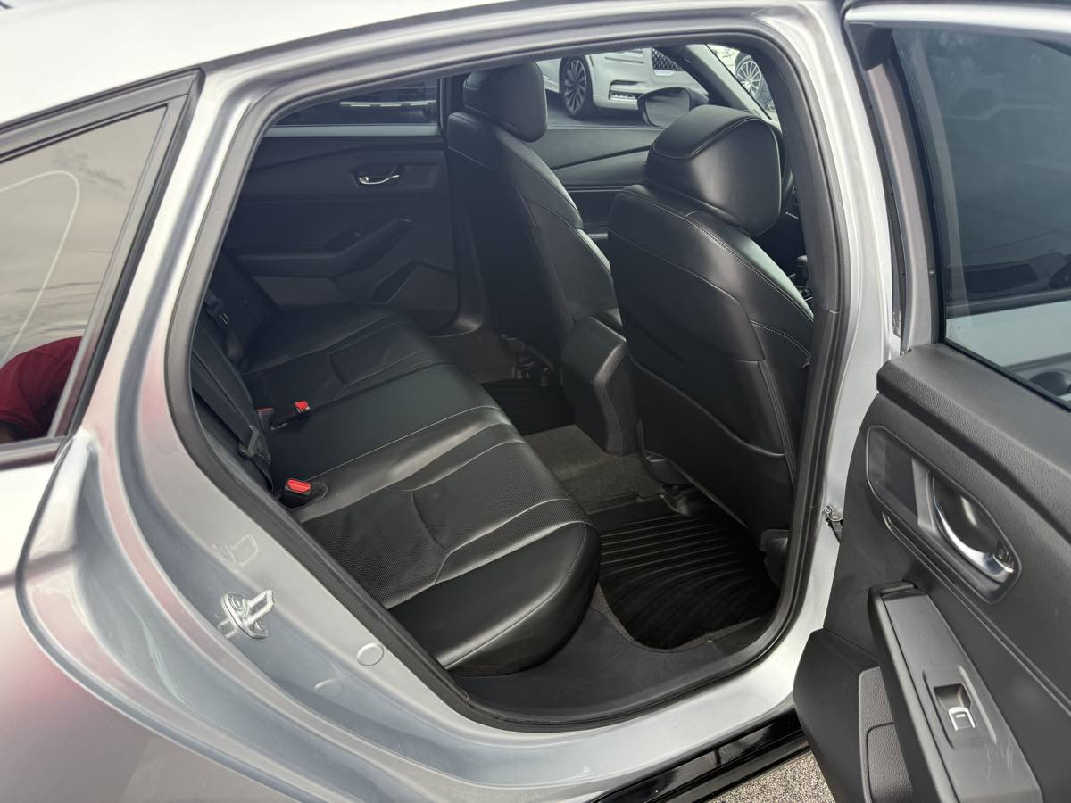 2024 Honda Accord Hybrid Sport-L photo 17
