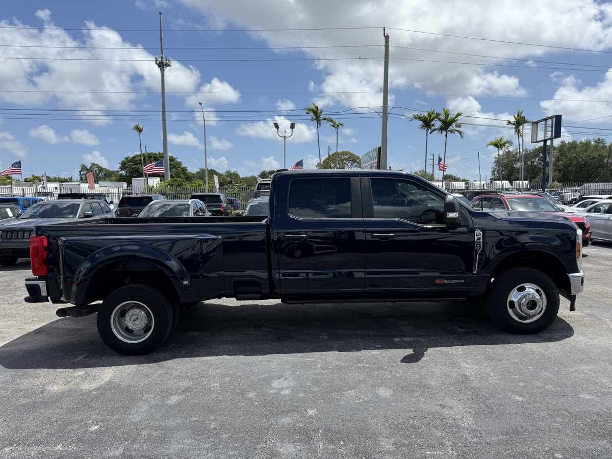 2023 Ford F-350 XL photo 11