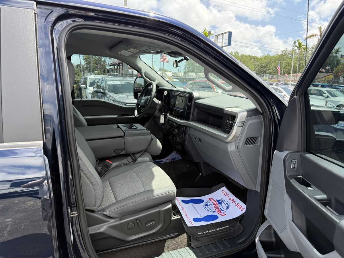 2023 Ford F-350 XL photo 24