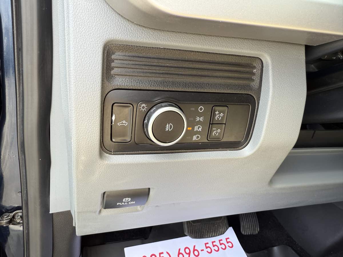 2023 Ford F-350 XL photo 35