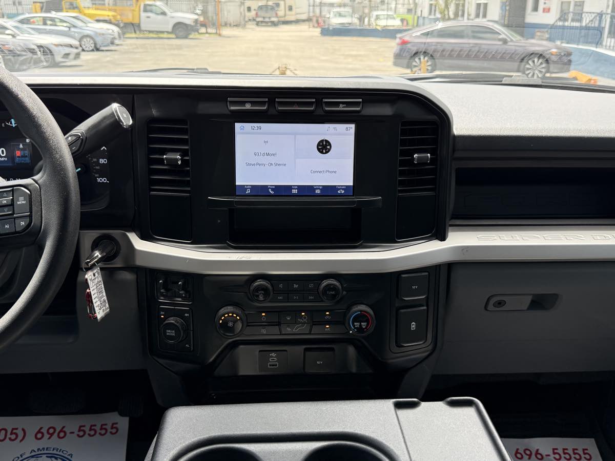 2023 Ford F-350 XL photo 36