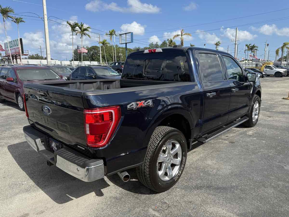 2021 Ford F-150 XLT photo 9