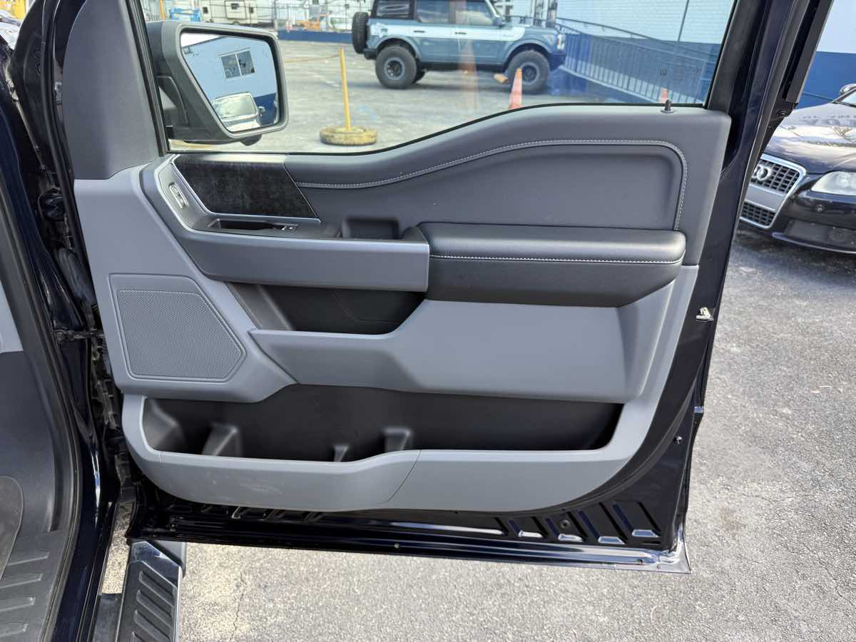 2021 Ford F-150 XLT photo 27