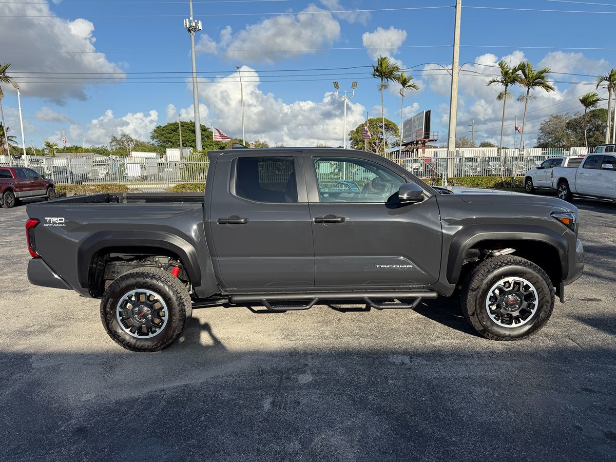 2024 Toyota Tacoma TRD Off Road - Photo 9