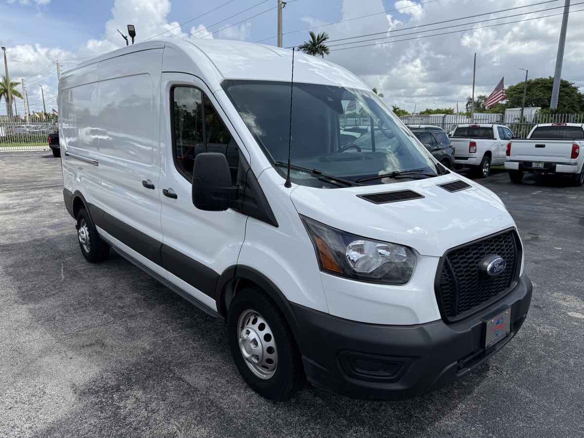 2022 Ford Transit Cargo Van photo 3