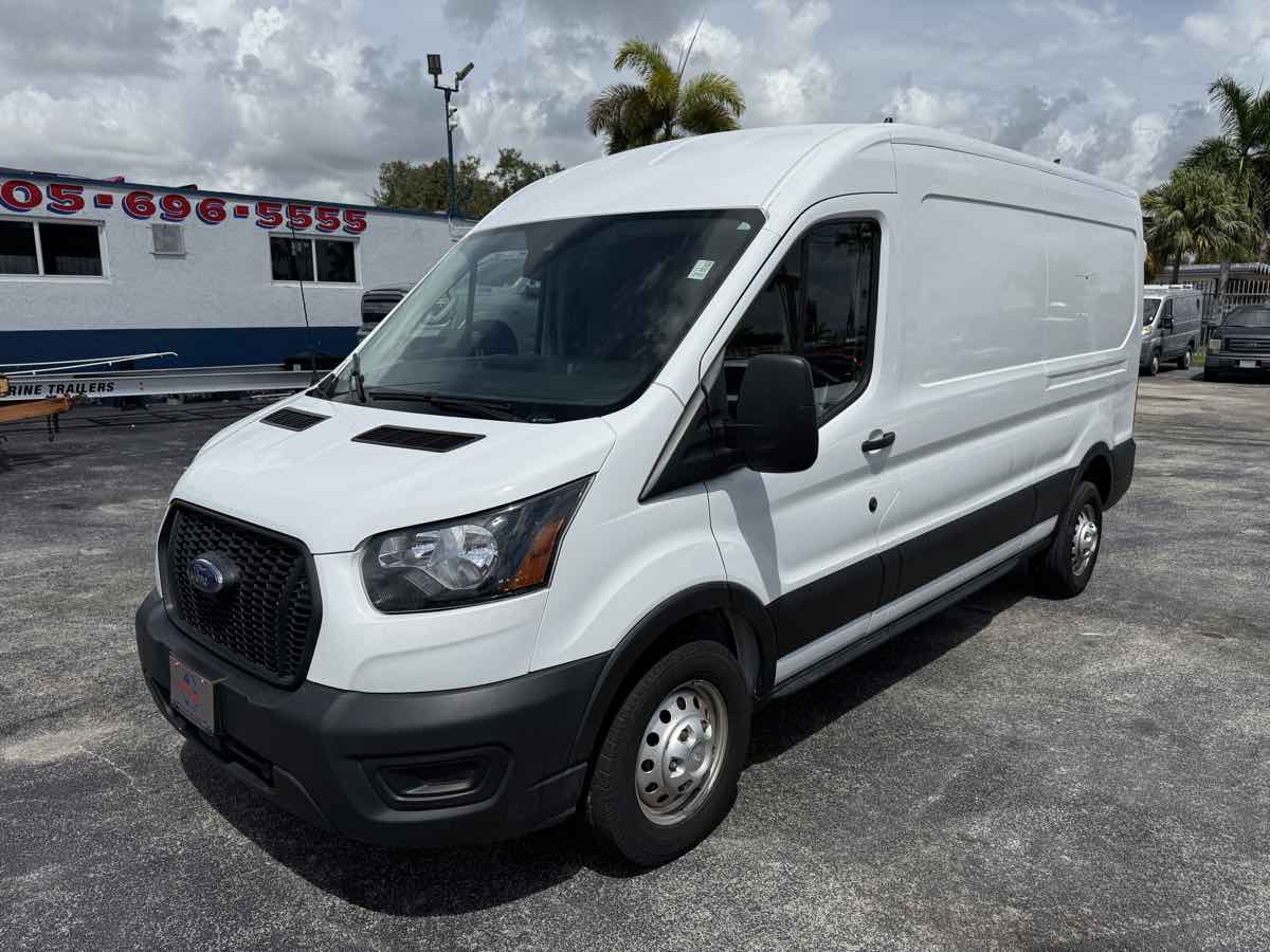 2022 Ford Transit Cargo Van photo 5