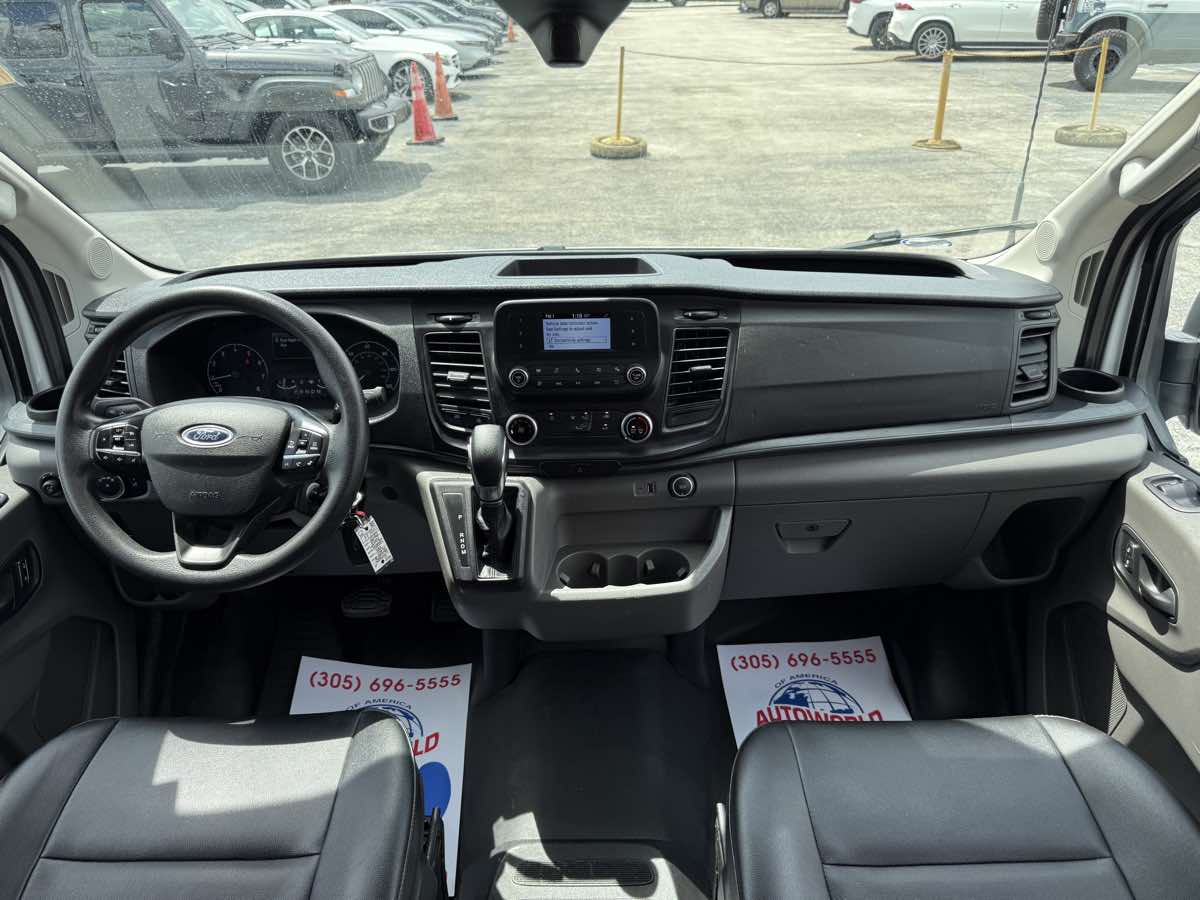 2022 Ford Transit Cargo Van photo 27