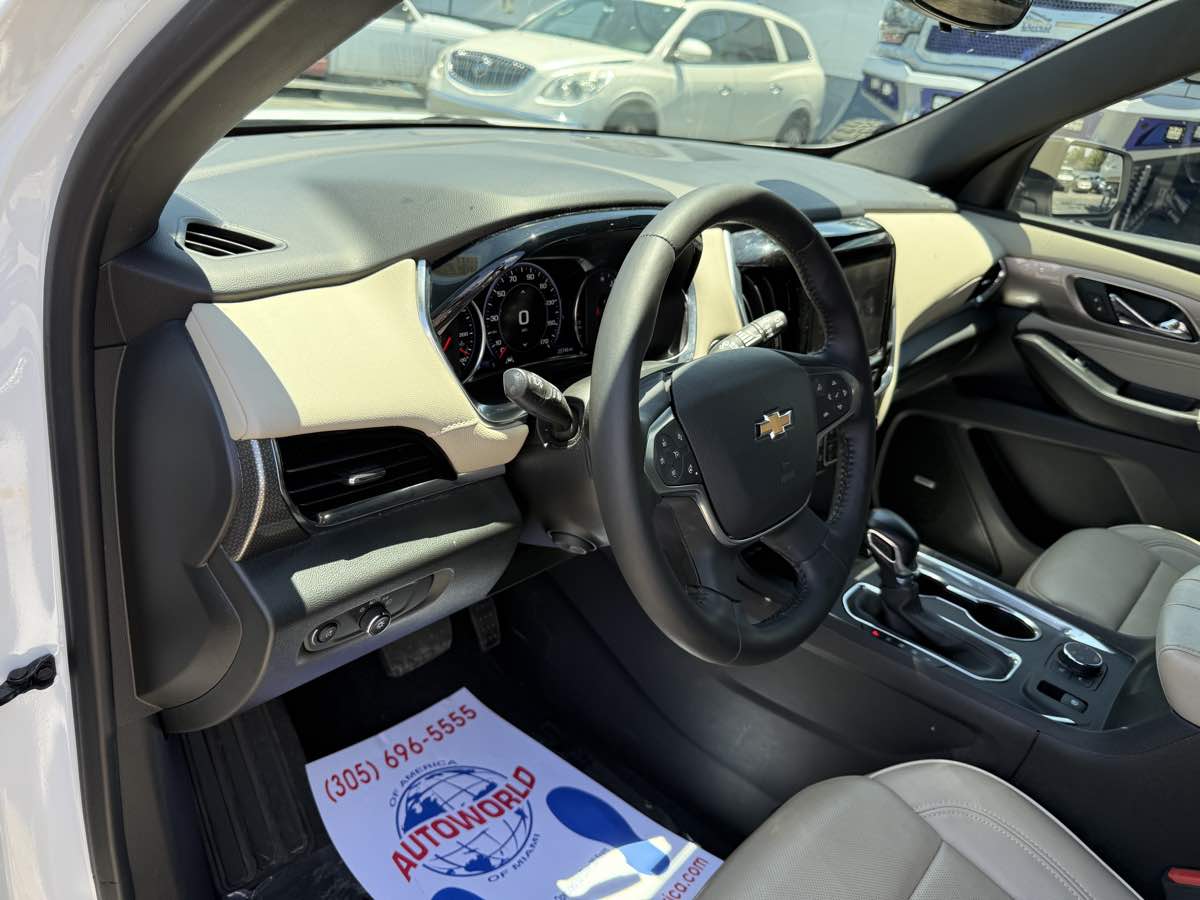 2022 Chevrolet Traverse Premier photo 13
