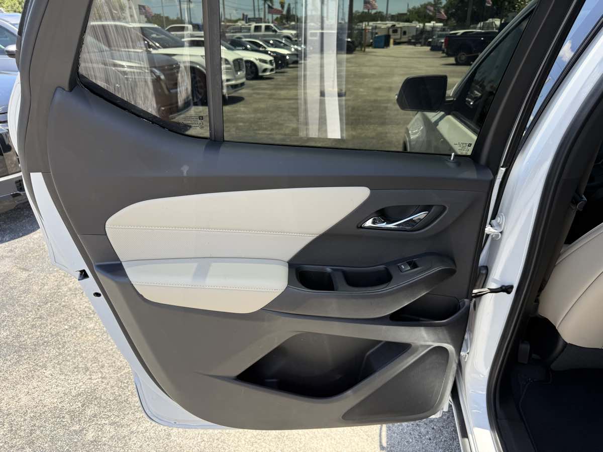 2022 Chevrolet Traverse Premier photo 19