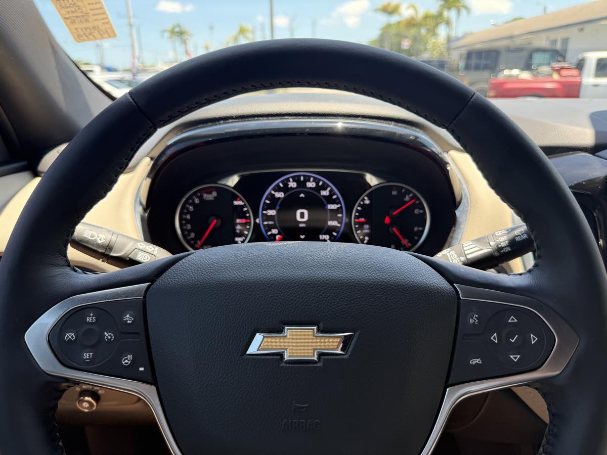 2022 Chevrolet Traverse Premier photo 29