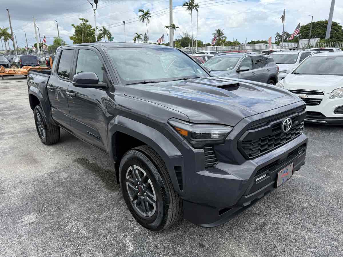2024 Toyota Tacoma TRD Sport Double Cab 4x4 photo 5