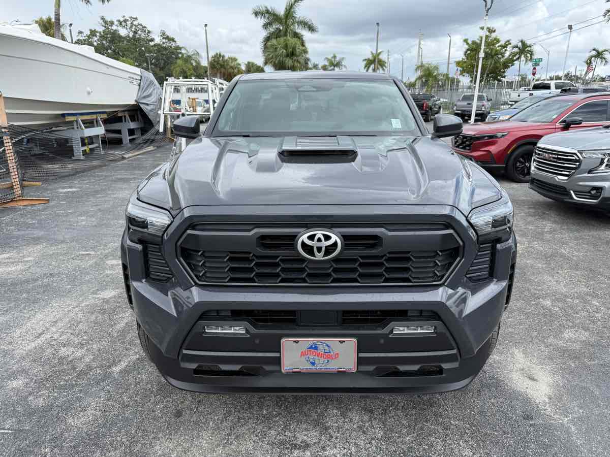 2024 Toyota Tacoma TRD Sport Double Cab 4x4 photo 6