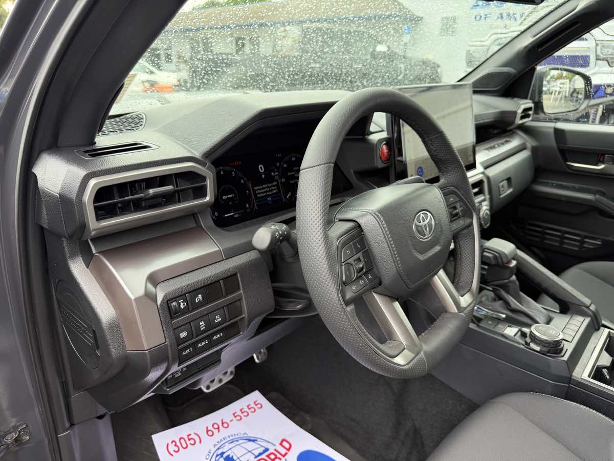 2024 Toyota Tacoma TRD Sport Double Cab 4x4 photo 14