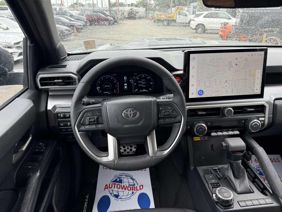 2024 Toyota Tacoma TRD Sport Double Cab 4x4 photo 35