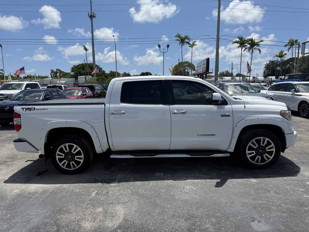 2018 Toyota Tundra SR5 CrewMax TRD photo 11