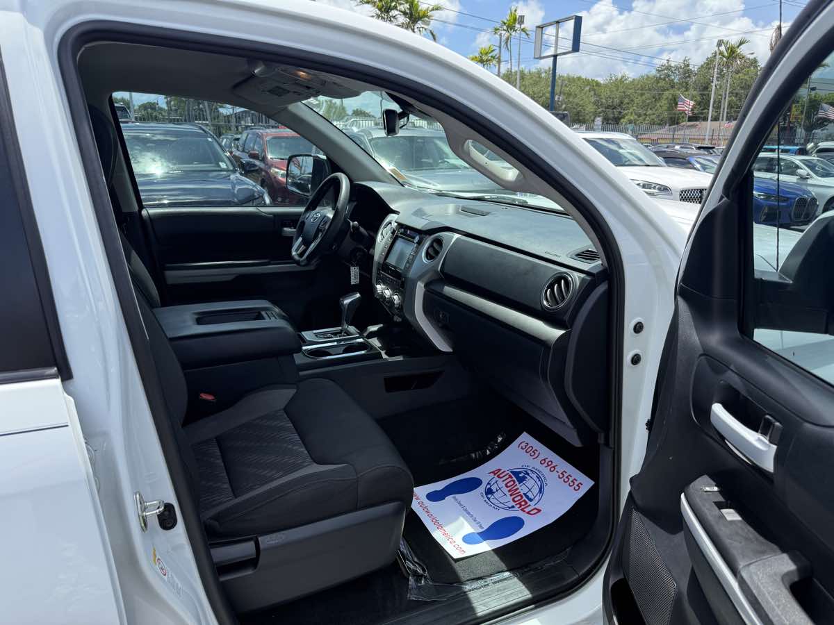 2018 Toyota Tundra SR5 CrewMax TRD photo 16