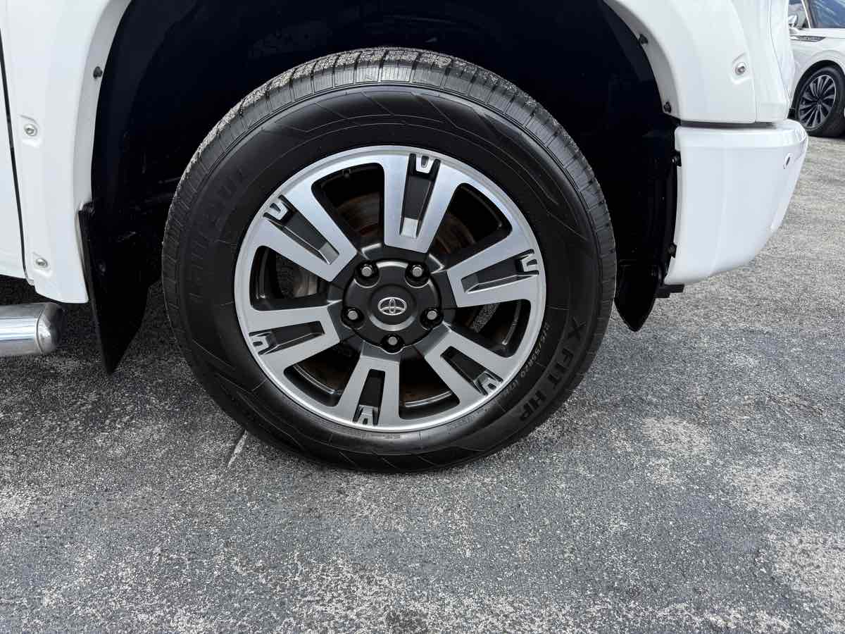 2018 Toyota Tundra SR5 CrewMax TRD photo 53