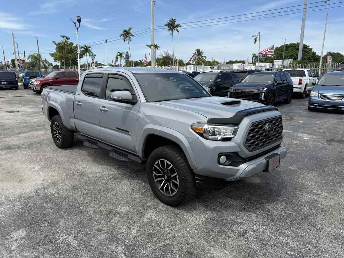 2021 Toyota Tacoma 4x4 TRD Sport Double Cab V6 photo 2