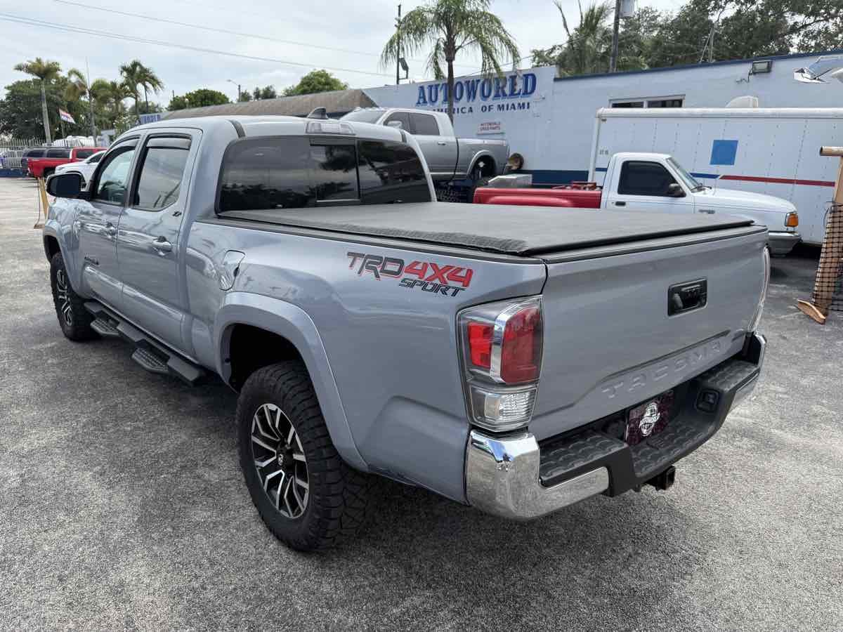 2021 Toyota Tacoma 4x4 TRD Sport Double Cab V6 photo 8