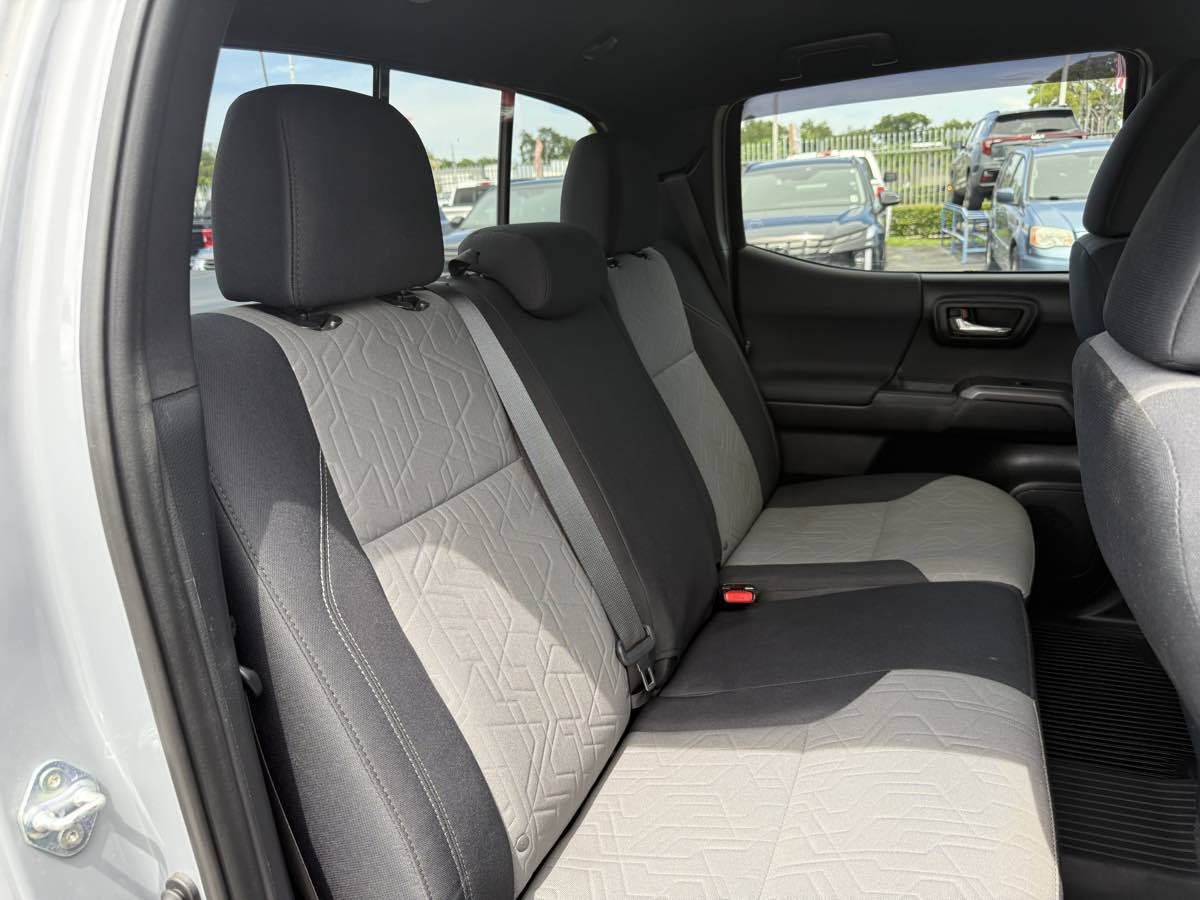 2021 Toyota Tacoma 4x4 TRD Sport Double Cab V6 photo 22