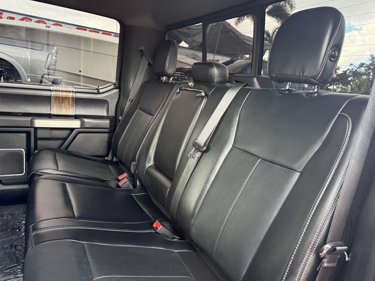 2019 Ford F-150 Lariat photo 11