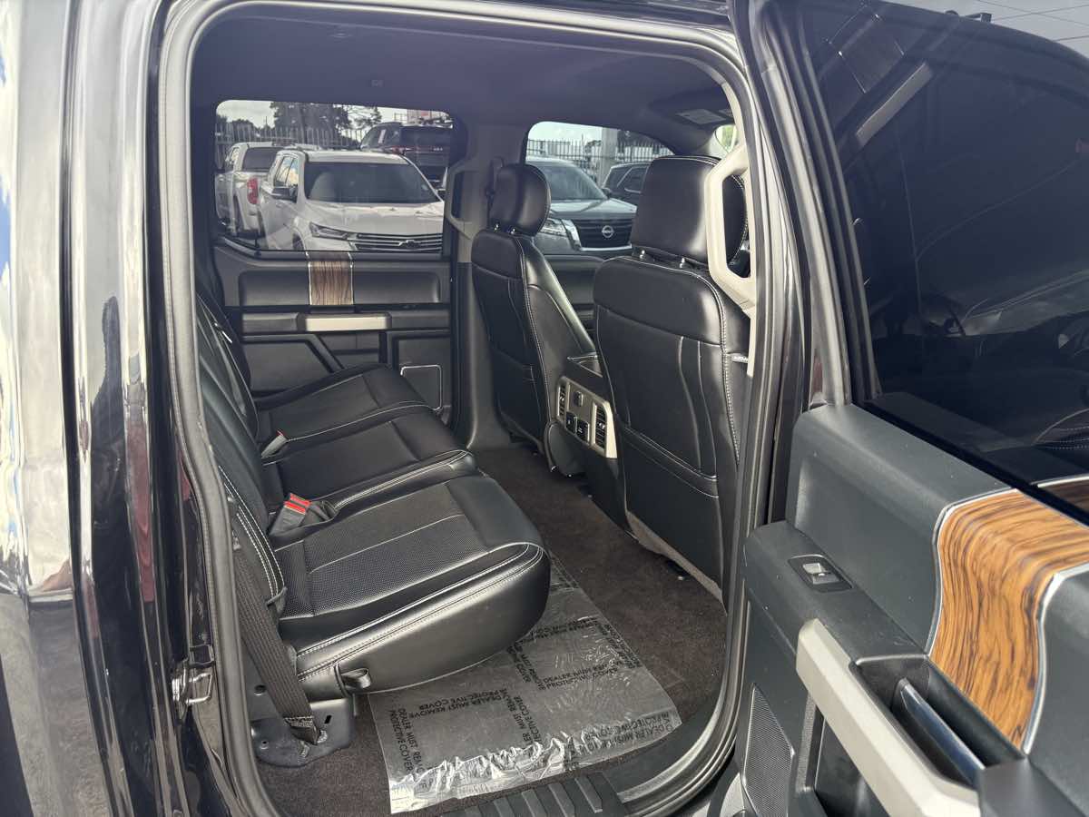 2019 Ford F-150 Lariat photo 14