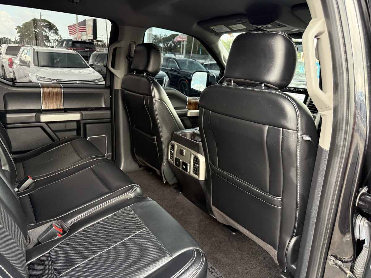 2019 Ford F-150 Lariat photo 15