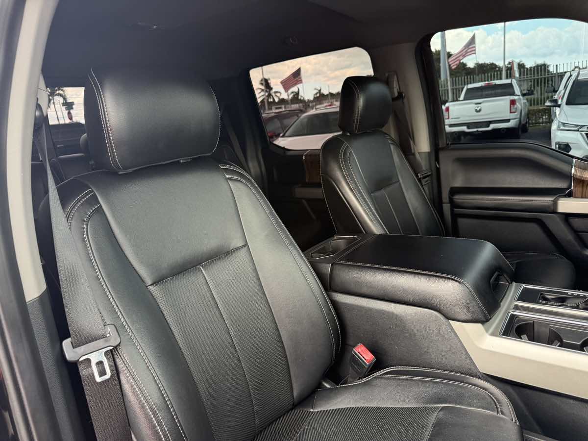 2019 Ford F-150 Lariat photo 20