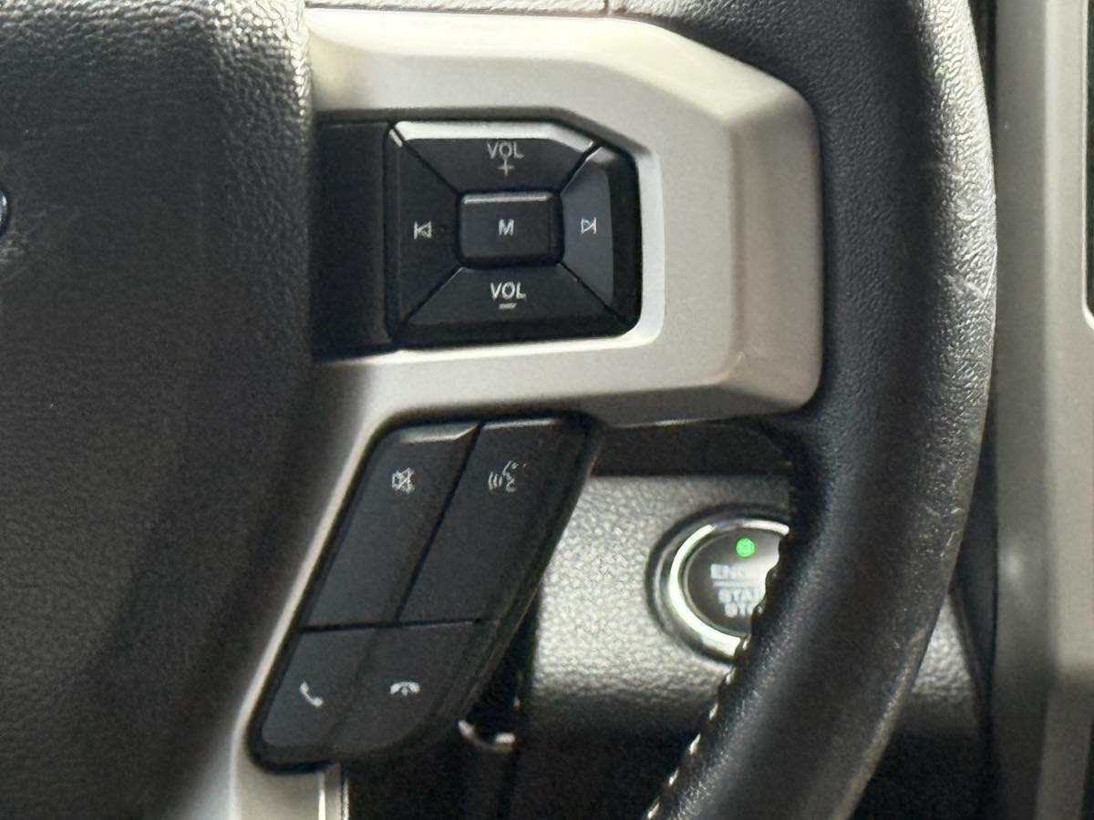 2019 Ford F-150 Lariat photo 27