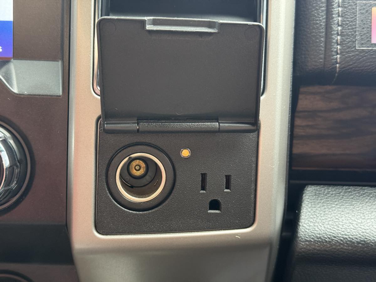 2019 Ford F-150 Lariat photo 52