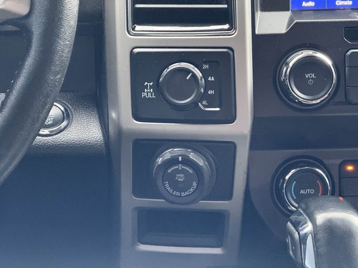 2019 Ford F-150 Lariat photo 48