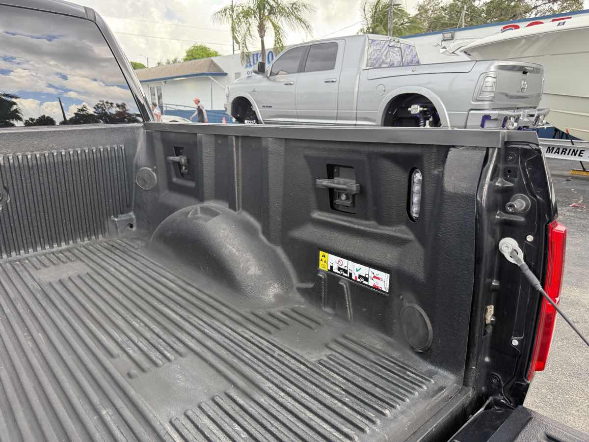 2019 Ford F-150 Lariat photo 55