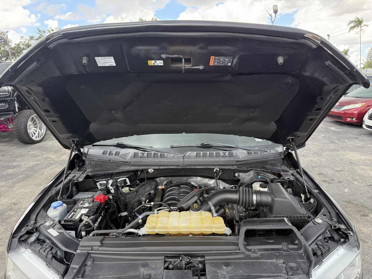 2019 Ford F-150 Lariat photo 56