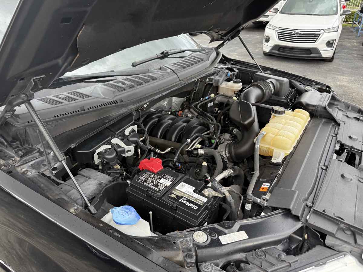 2019 Ford F-150 Lariat photo 58