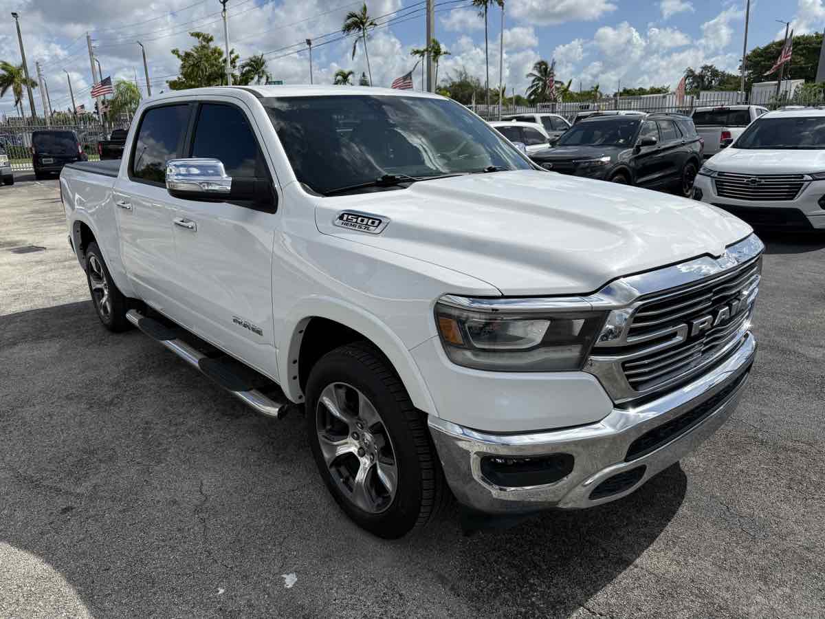 2022 Ram 1500 Laramie photo 2