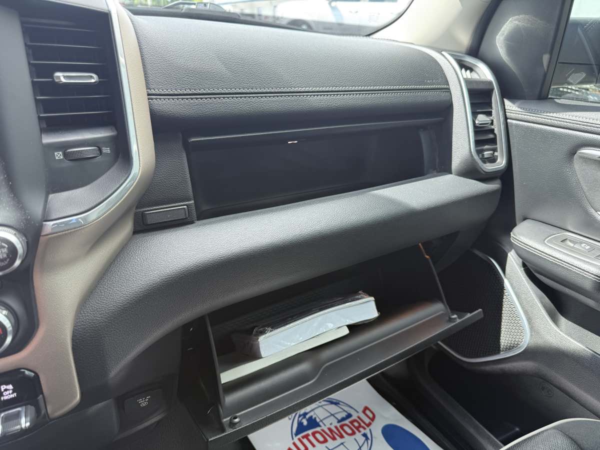 2022 Ram 1500 Laramie photo 49