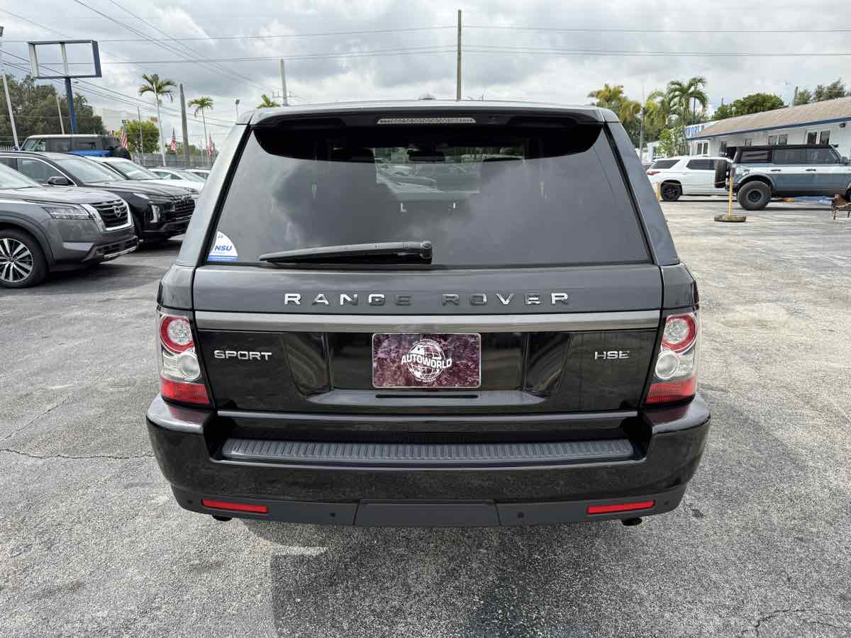 2012 Land Rover Range Rover Sport HSE photo 7