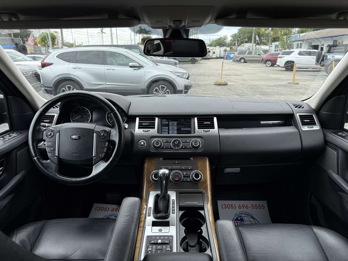 2012 Land Rover Range Rover Sport HSE photo 24