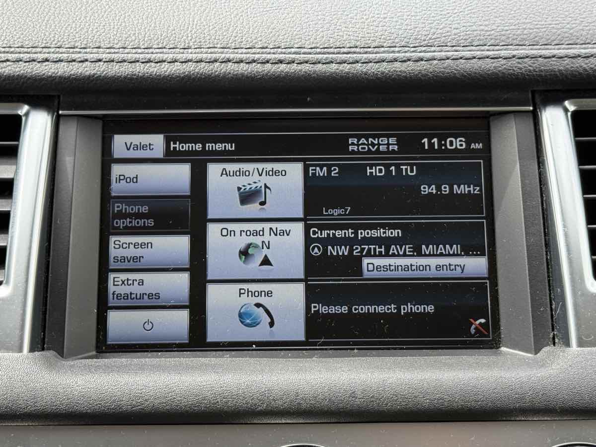 2012 Land Rover Range Rover Sport HSE photo 31