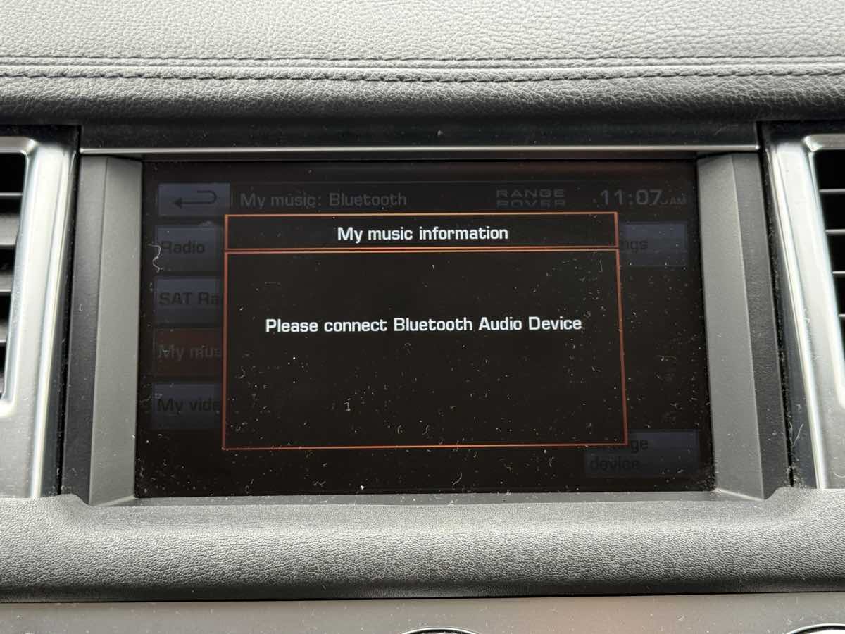2012 Land Rover Range Rover Sport HSE photo 35