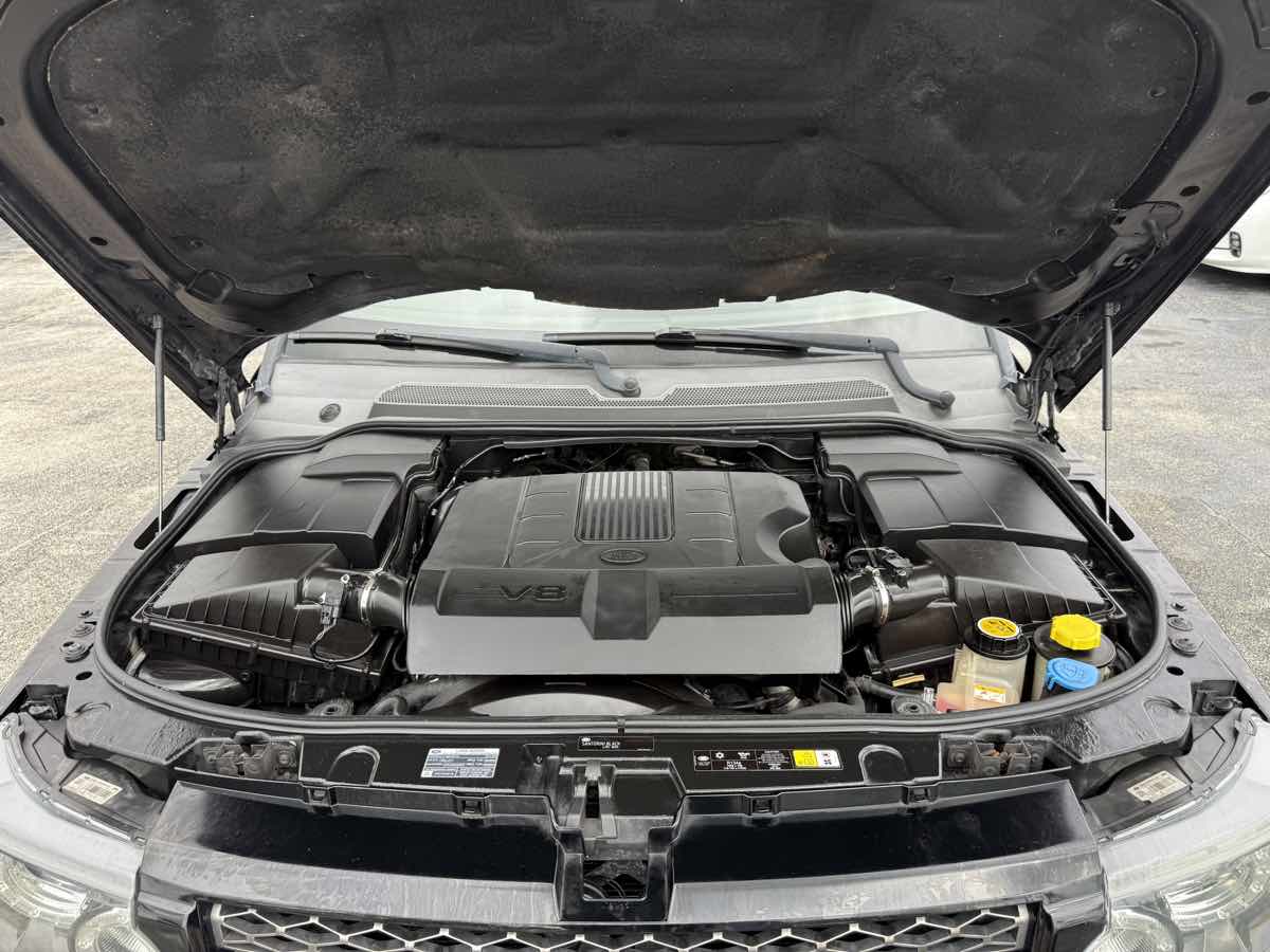 2012 Land Rover Range Rover Sport HSE photo 46