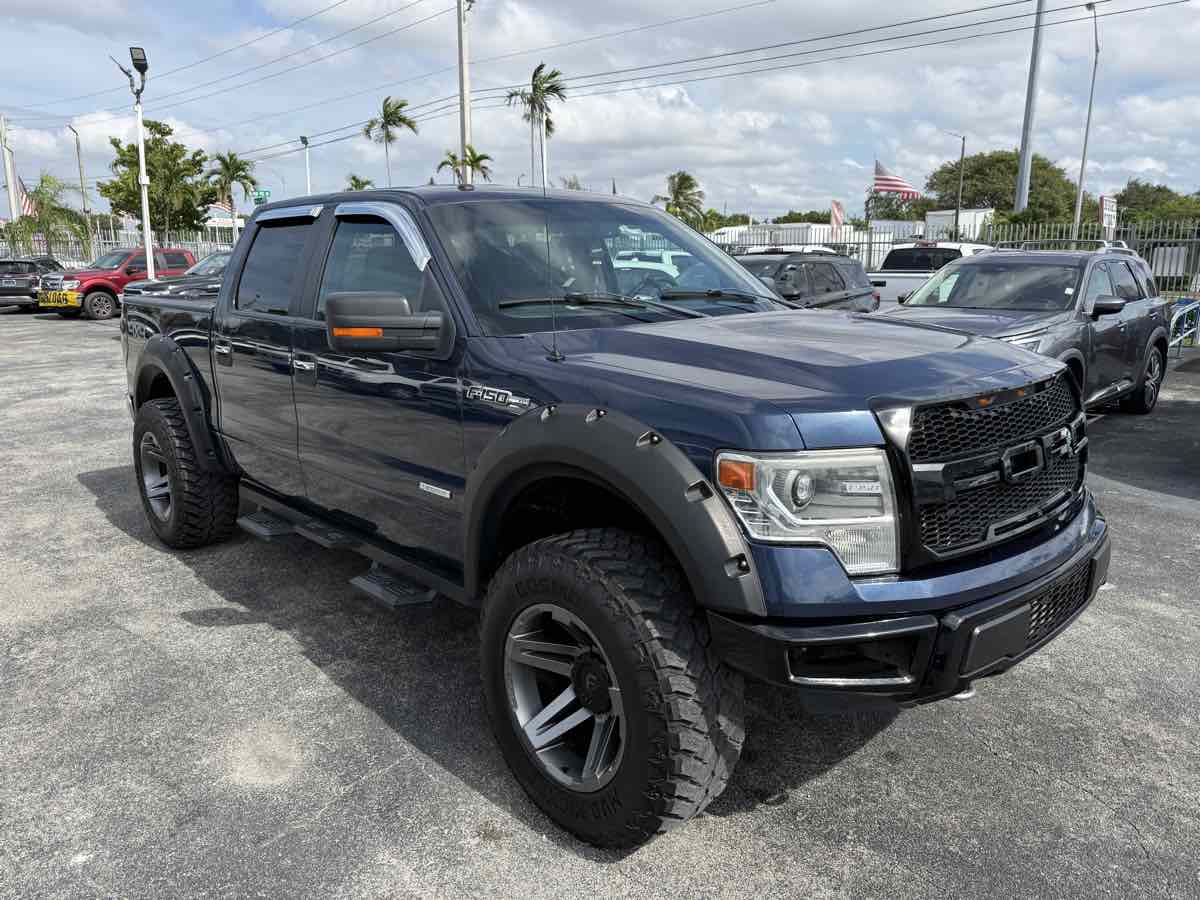 2014 Ford F-150 XLT photo 4
